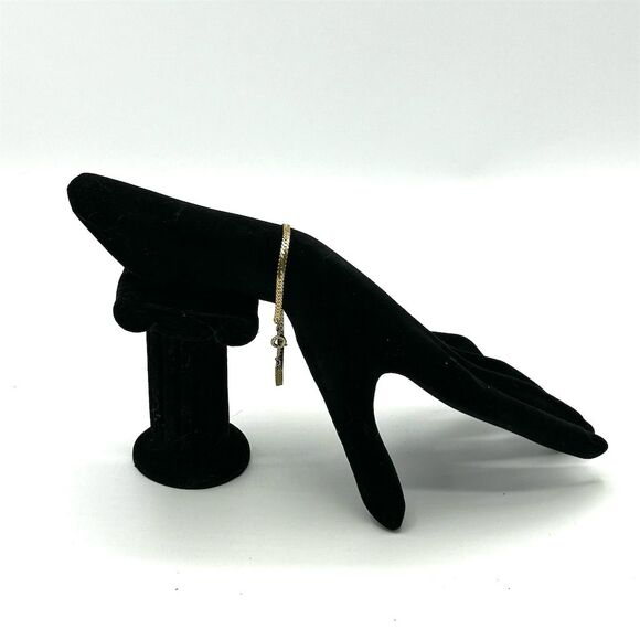 Unbranded Jewelry - Gold Tone Chain Bracelet in One Size